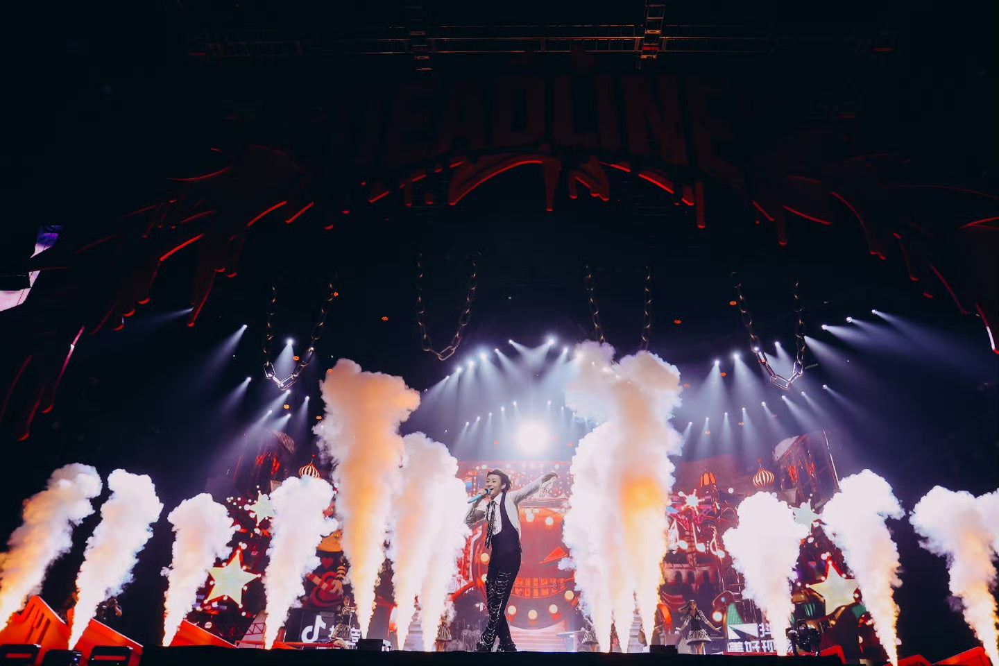 3000W 24pcs full color air column smoke machine