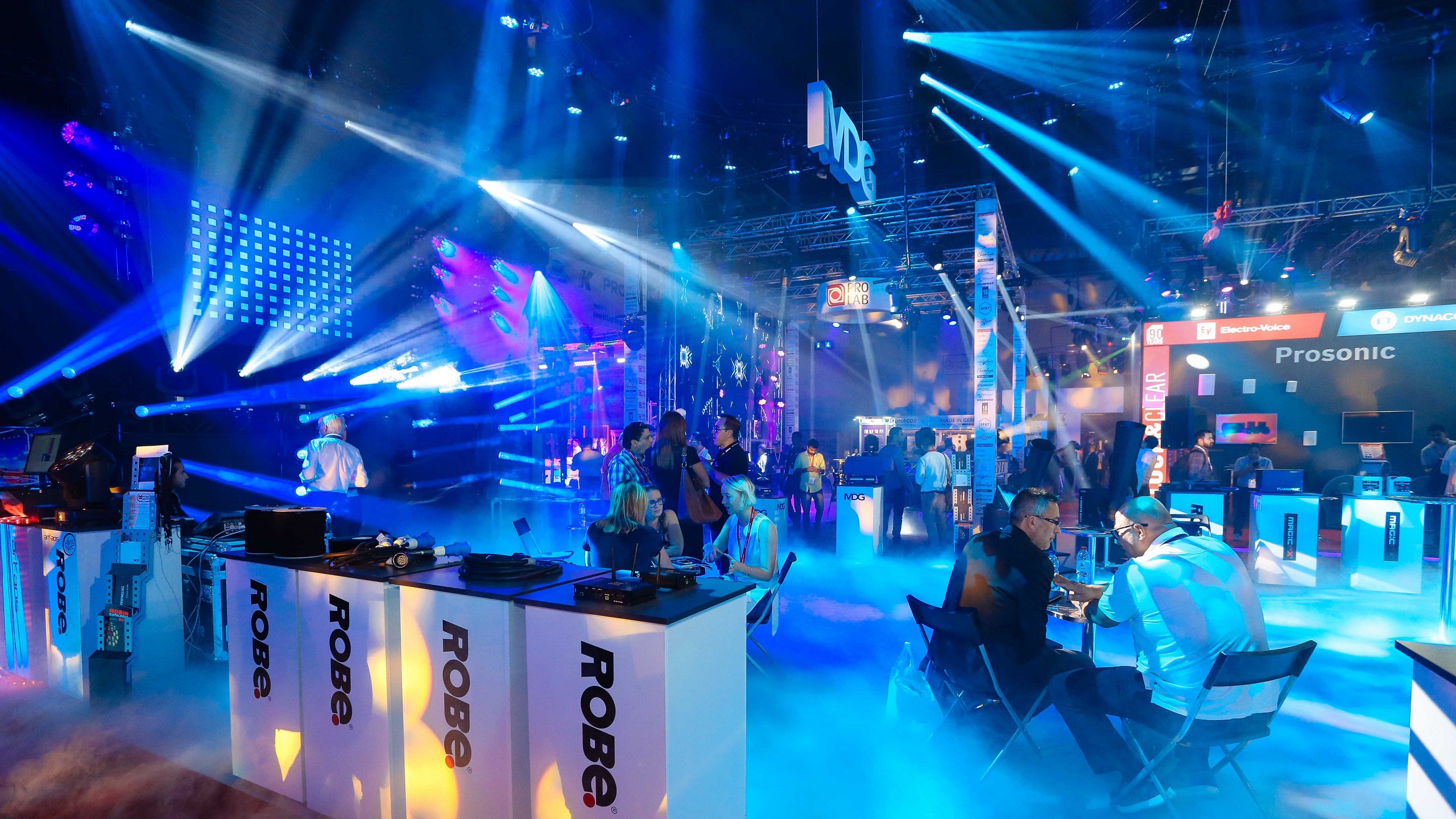 37x40W Bee eye moving head light (Wasp)