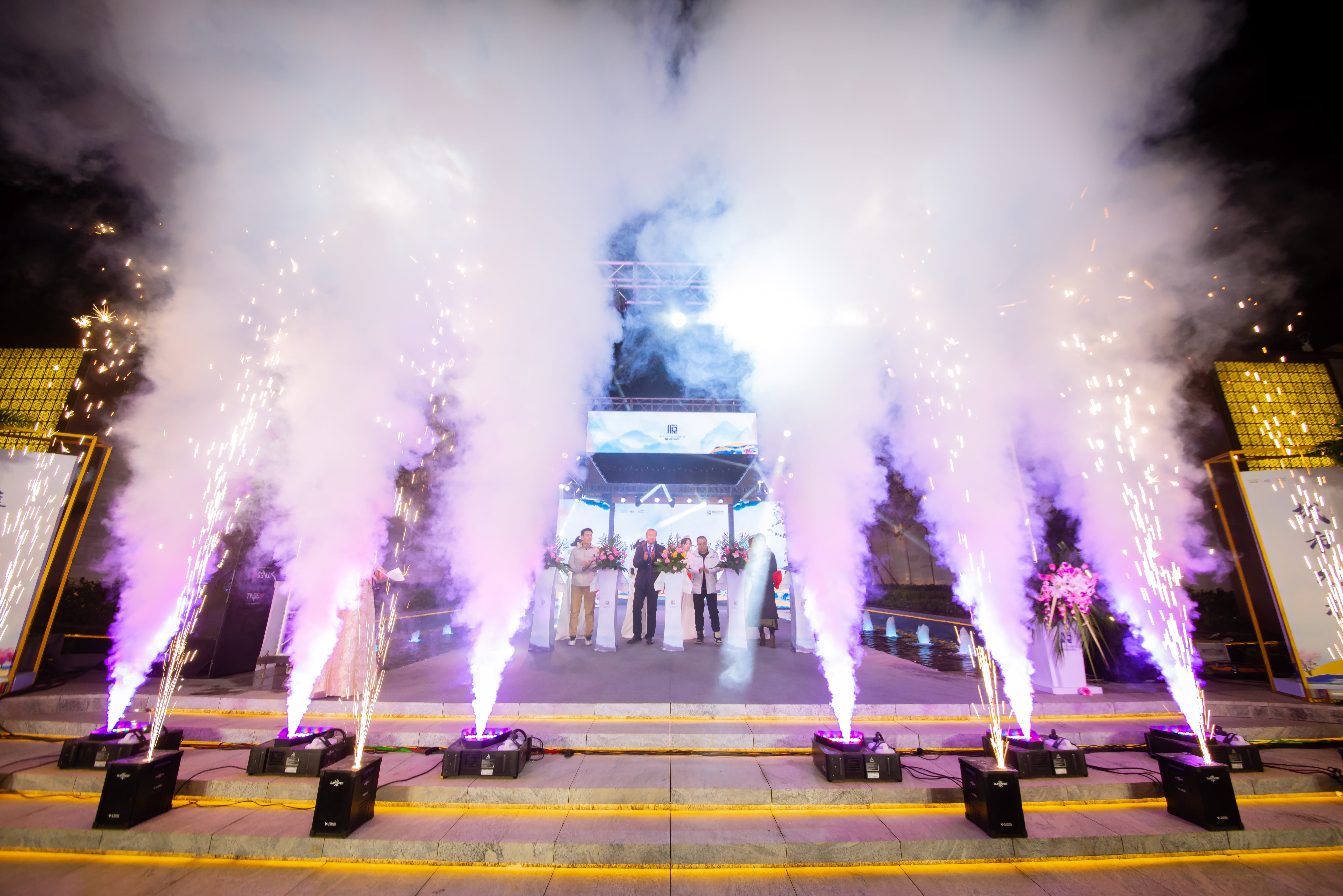 3000W 24pcs full color air column smoke machine