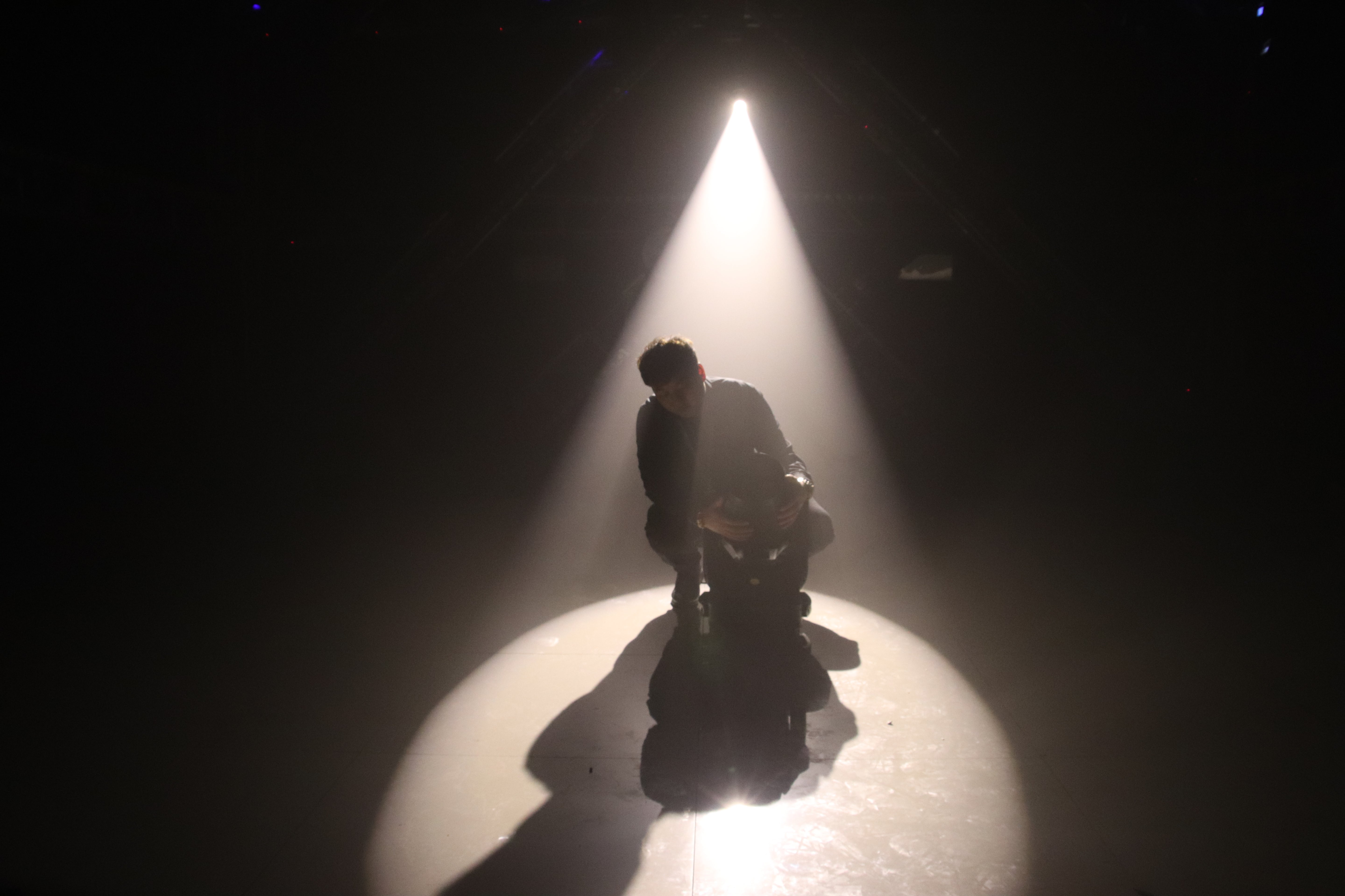 DMX 600w LED Follow spot light