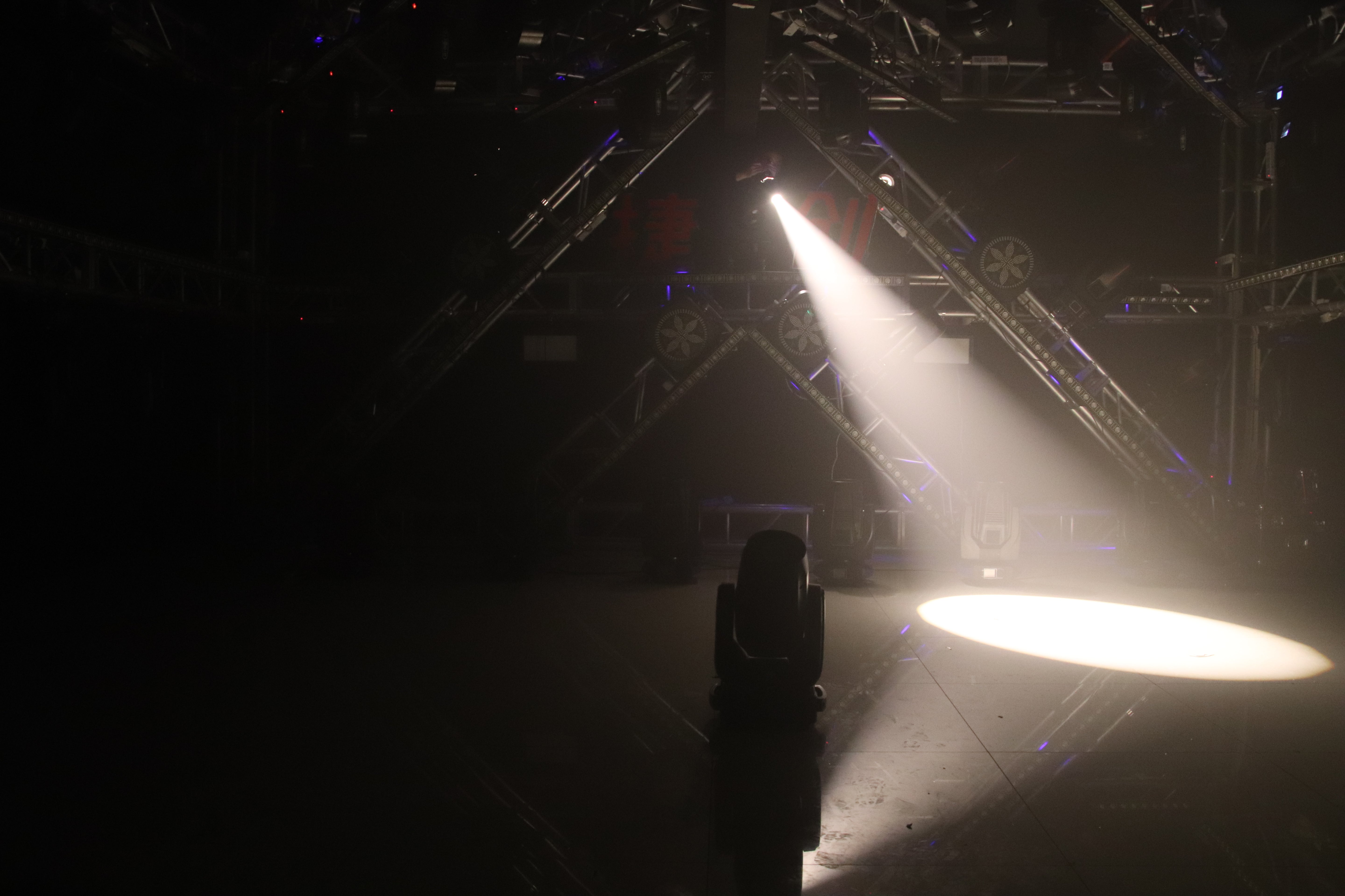 DMX 600w LED Follow spot light