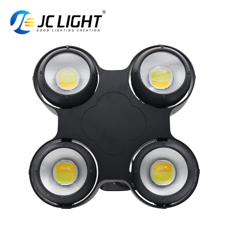 LUCE PER IL PUBBLICO IMPERMEABILE A 4 OCCHI